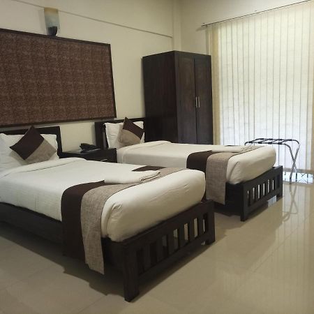 Le Noor Hotel Kochi Ngoại thất bức ảnh