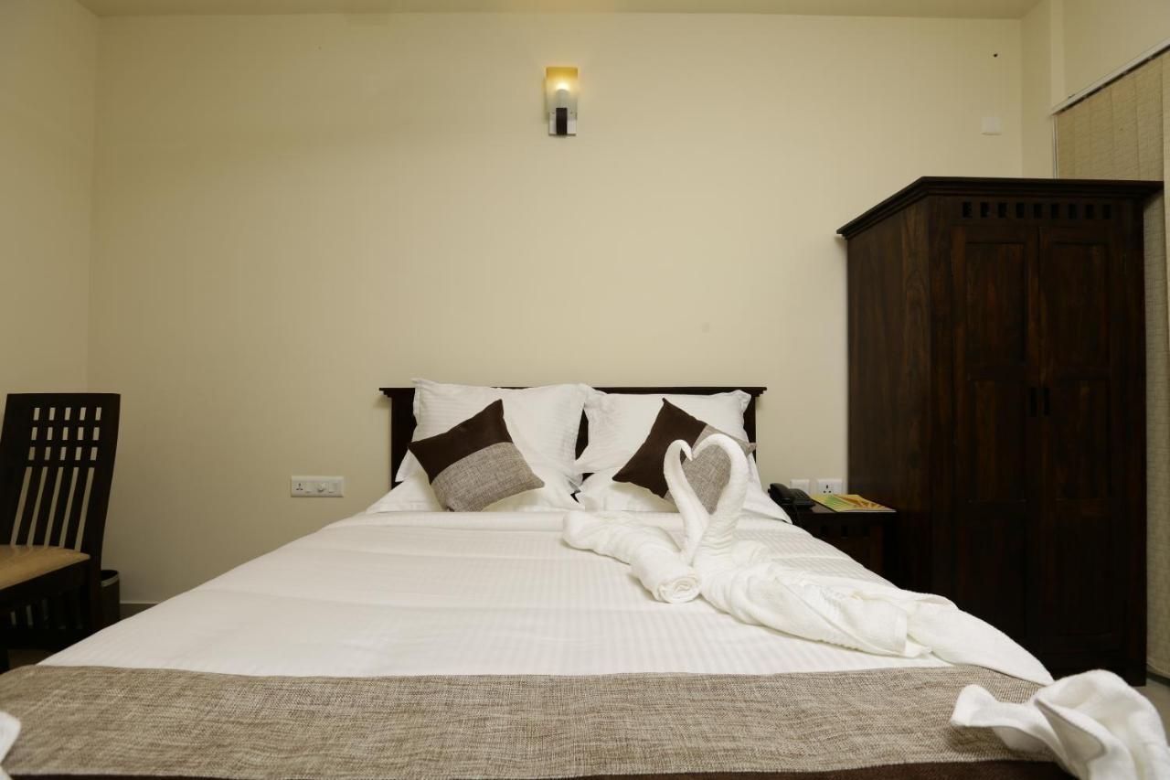Le Noor Hotel Kochi Ngoại thất bức ảnh