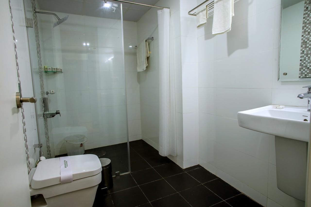 Le Noor Hotel Kochi Ngoại thất bức ảnh