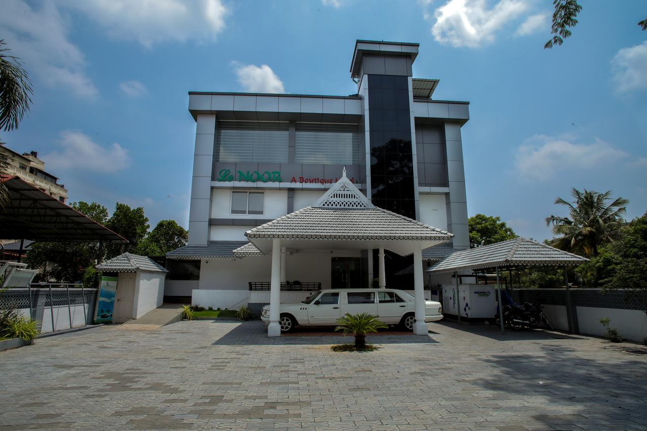 Le Noor Hotel Kochi Ngoại thất bức ảnh